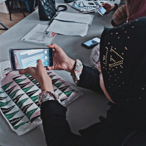 Empoderamiento Digital: Iniciamos Talleres de Alfabetización para Mujeres Migrantes en Ordes