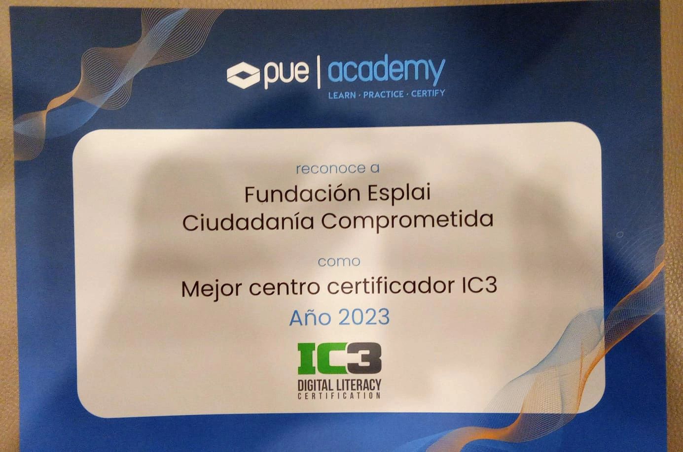 Recibimos el reconocimiento del PUE Academy como «Mejor centro certificador IC3»