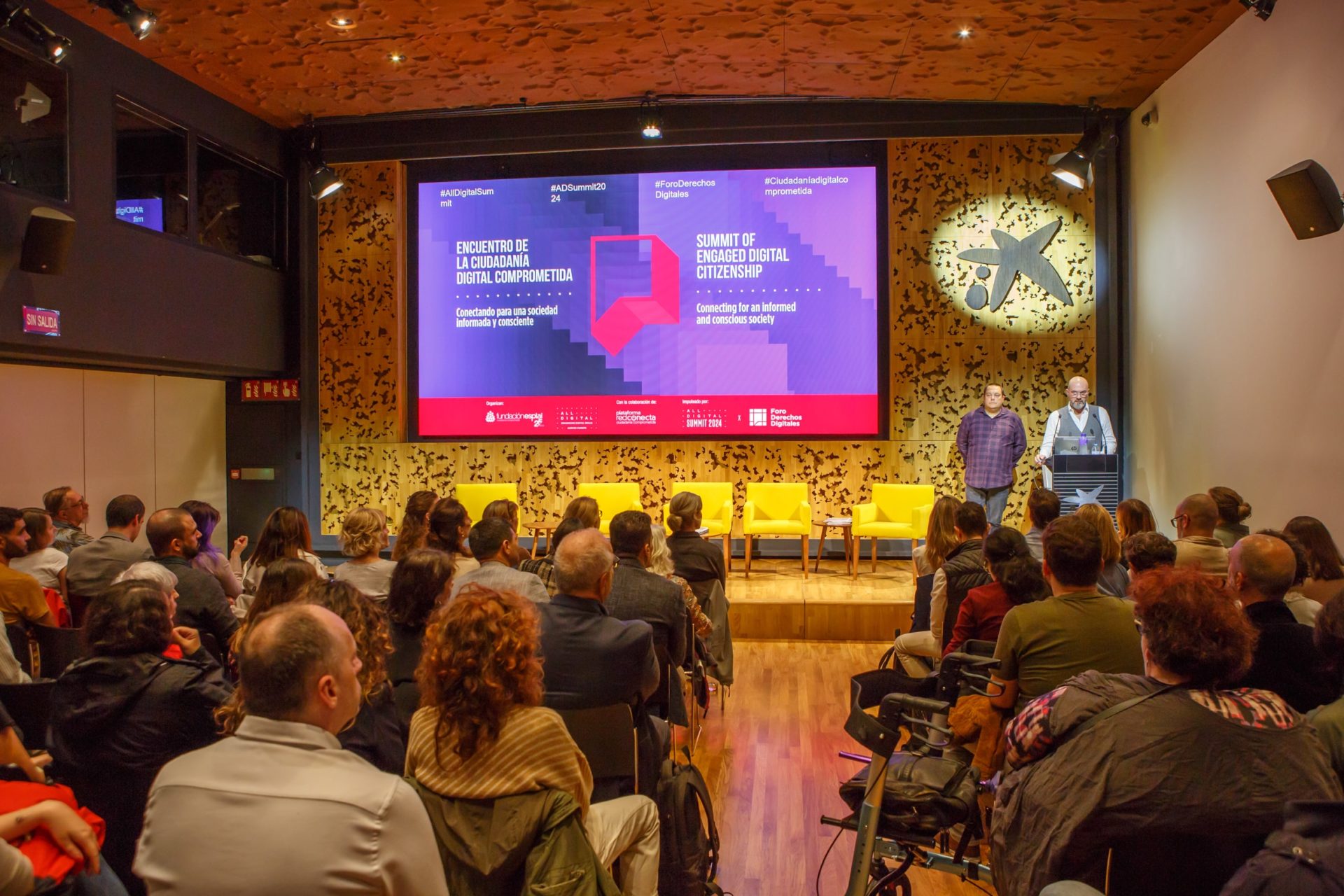 Apertura del Encuentro de la Ciudadanía Digital Comprometida en CaixaForum Madrid