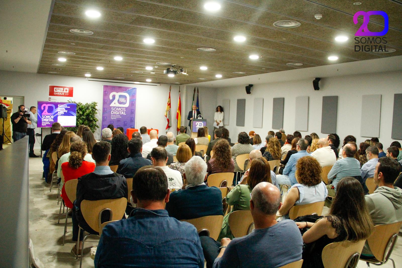 Somos Digital celebra su 20º aniversario en Cáceres recordando sus orígenes y proyectando el futuro de las competencias digitales en España