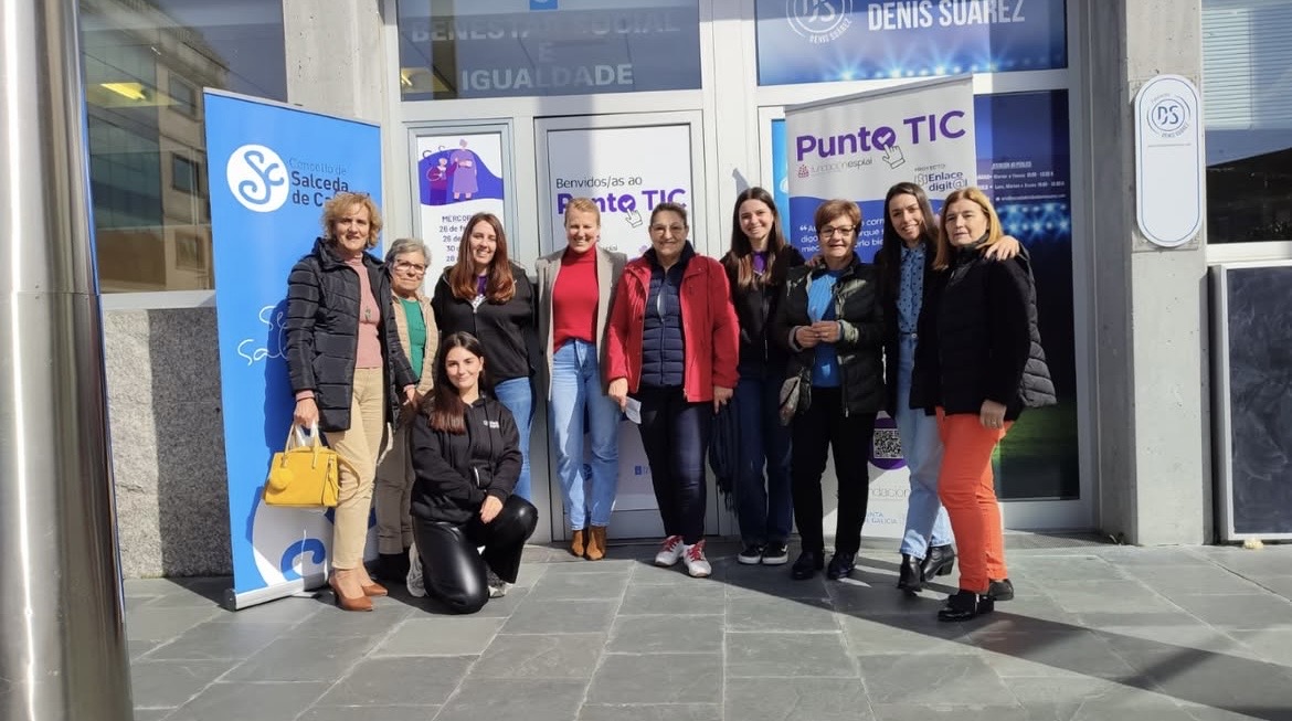 Enlace Digital llega a los ayuntamientos de Galicia para acercar la tecnología a las personas mayores