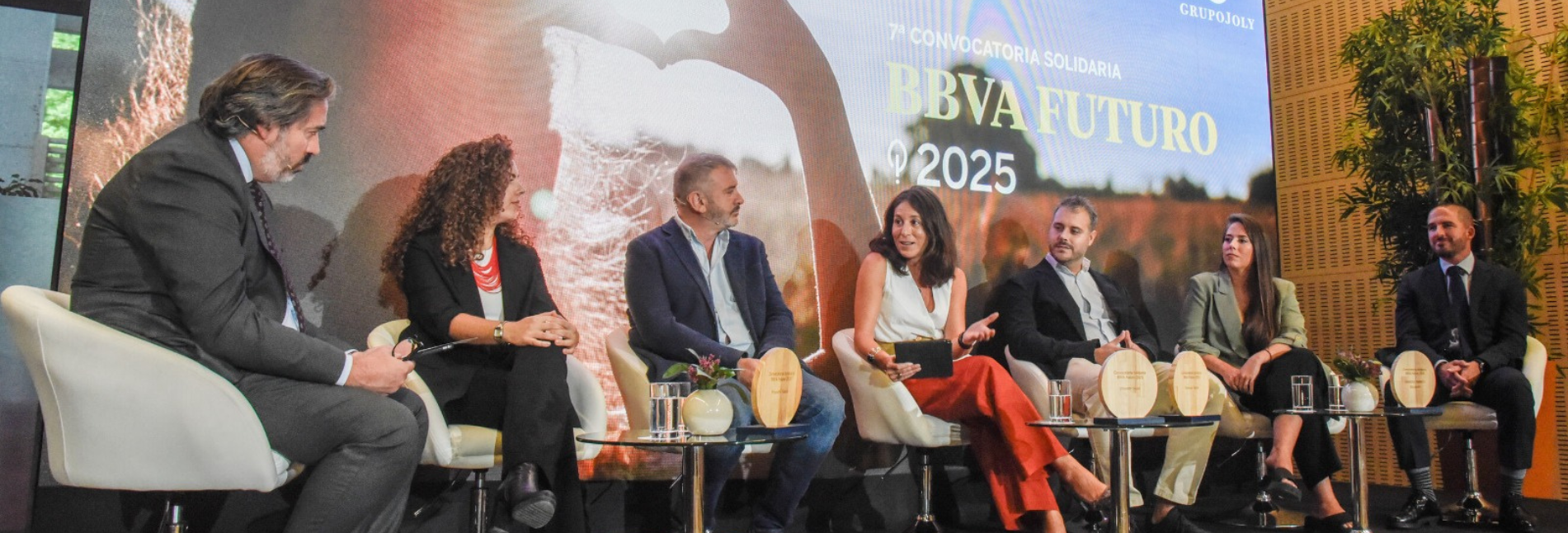 Impulsando el talento joven: nuestra participación en el coloquio de la 7ª Convocatoria Solidaria BBVA Futuro en Sevilla