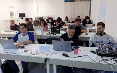 Cambiar de rumbo para construir un nuevo futuro: historias de transformación en los bootcamps de programación de Málaga