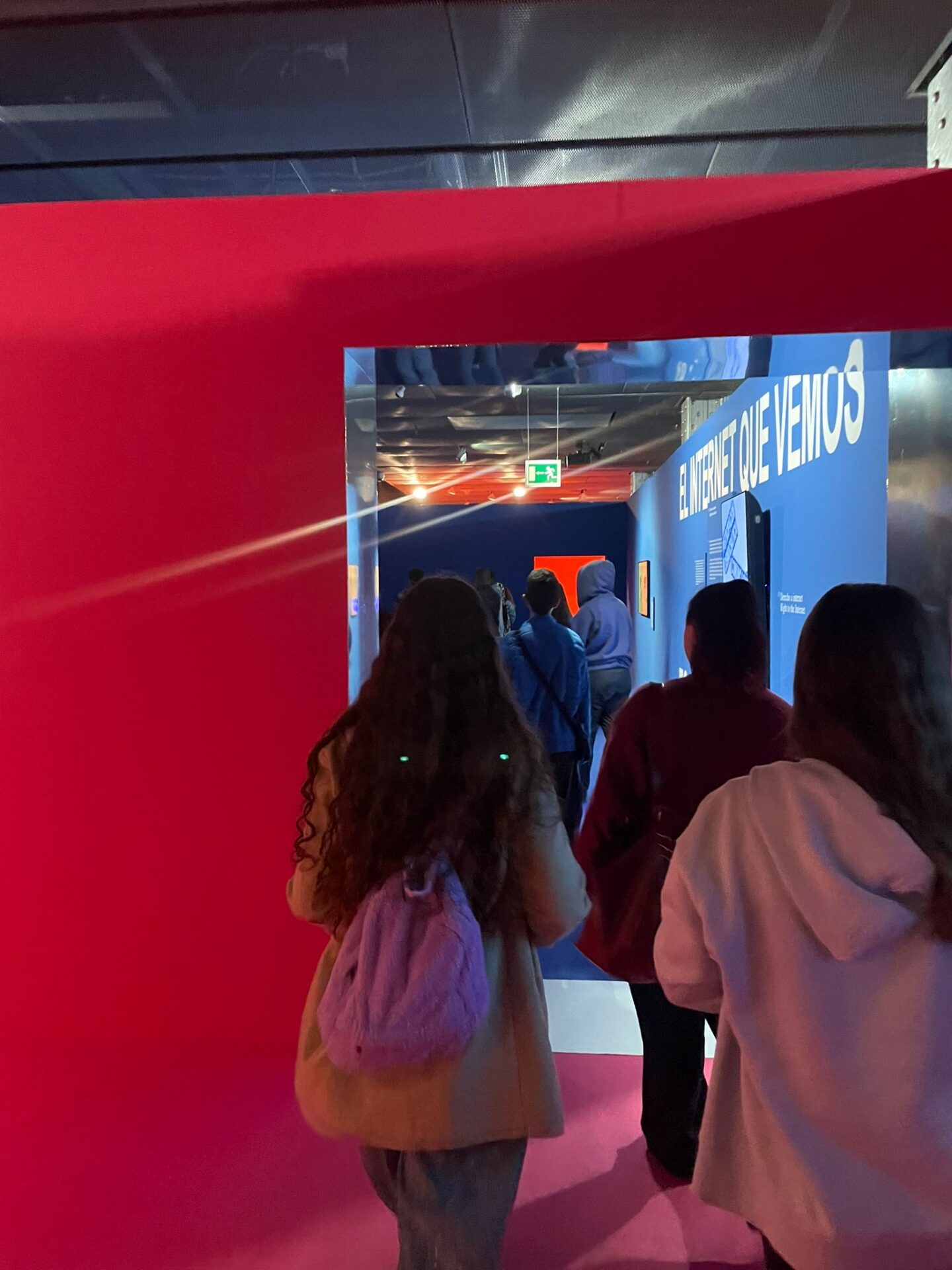 Hoy es un buen día para hablar de derechos digitales con jóvenes del Make It Latina