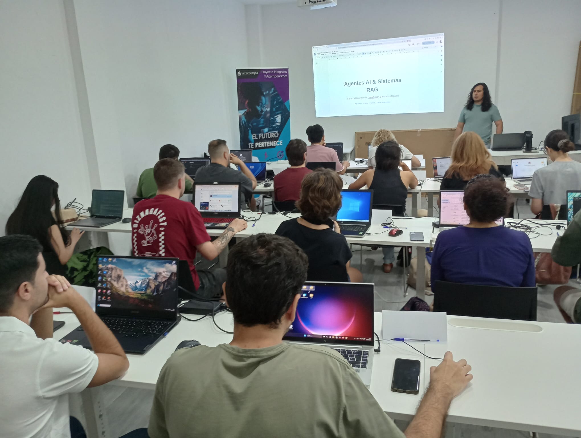 Nuevo bootcamp Full Stack Java en Málaga: empieza septiembre formándote para el sector IT